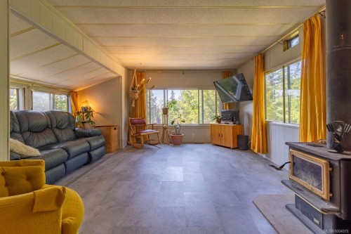 2620 Gunwhale Rd, Pender Island, BC 