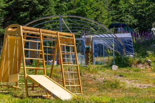 2620 Gunwhale Rd, Pender Island, BC 