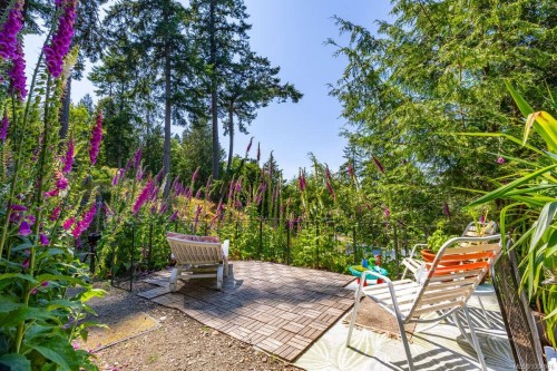 2620 Gunwhale Rd, Pender Island, BC 