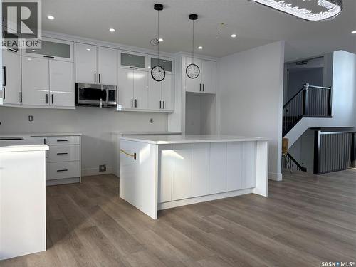 720 Weir Crescent, Warman, SK - Indoor Photo Showing Kitchen
