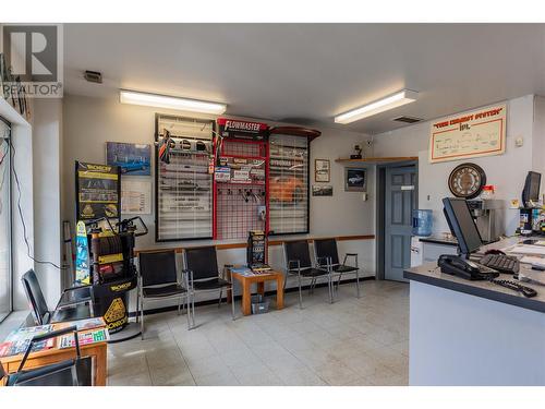 2865 B And 2929 Highway Drive, Trail, BC 