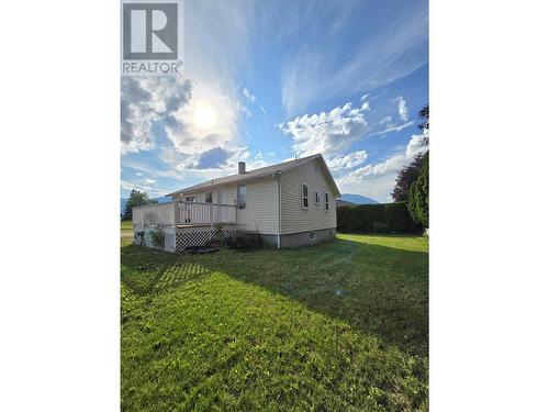 221 Beatty Avenue NW  Salmon Arm, BC V1E 4M9