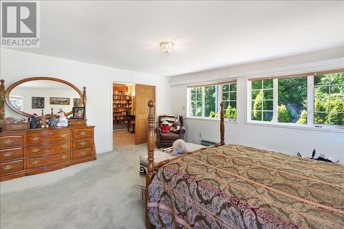 1089, 1090 3A Highway, Nelson, BC - Indoor Photo Showing Bedroom