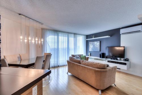 Vue d'ensemble - 1114-10550 Place De L'Acadie, Montréal (Ahuntsic-Cartierville), QC - Indoor Photo Showing Living Room