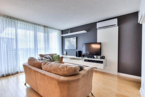 Salon - 1114-10550 Place De L'Acadie, Montréal (Ahuntsic-Cartierville), QC - Indoor Photo Showing Living Room