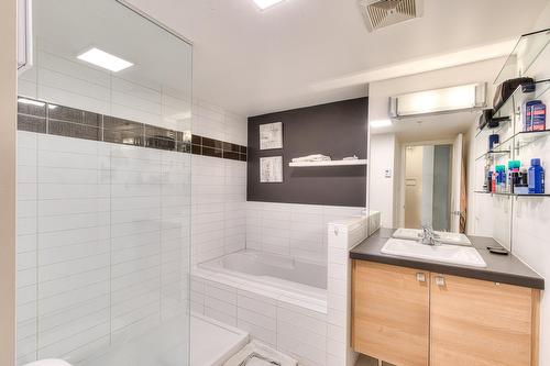 Salle de bains - 1114-10550 Place De L'Acadie, Montréal (Ahuntsic-Cartierville), QC - Indoor Photo Showing Bathroom