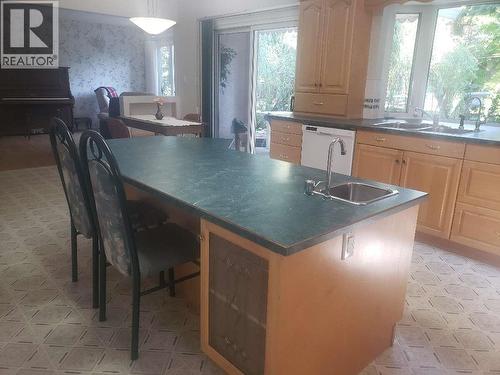 1980 Ethel Street, Kelowna, BC - Indoor Photo Showing Other Room