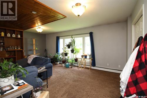405 4Th Avenue E, Shaunavon, SK - Indoor