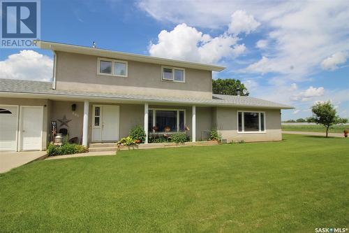 405 4Th Avenue E, Shaunavon, SK - Outdoor With Deck Patio Veranda With Facade