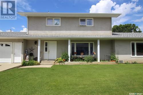 405 4Th Avenue E, Shaunavon, SK - Outdoor With Deck Patio Veranda With Facade