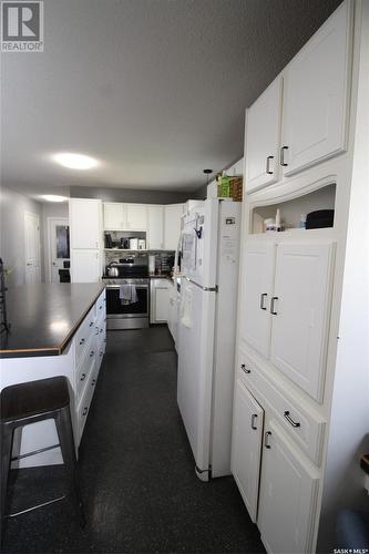 405 4Th Avenue E, Shaunavon, SK - Indoor