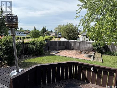 15 O'Connor Crescent, Kindersley, SK - Outdoor With Deck Patio Veranda