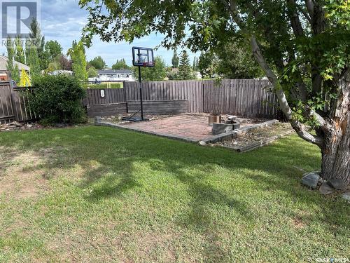 15 O'Connor Crescent, Kindersley, SK - Outdoor