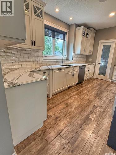 214 Hillside Drive, Tobin Lake, SK - Indoor Photo Showing Kitchen