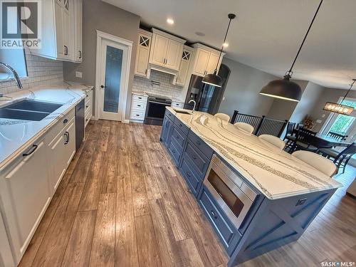 214 Hillside Drive, Tobin Lake, SK - Indoor Photo Showing Kitchen With Double Sink With Upgraded Kitchen