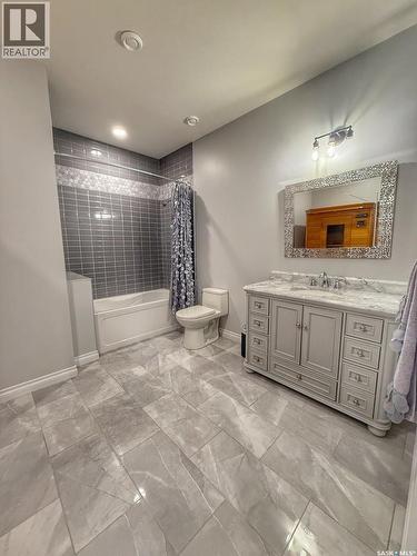 214 Hillside Drive, Tobin Lake, SK - Indoor Photo Showing Bathroom