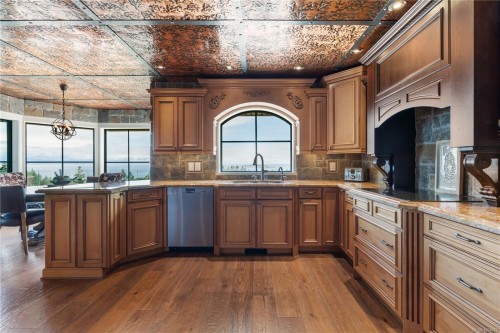 2230 Chelsea Pl, Nanoose Bay, BC 