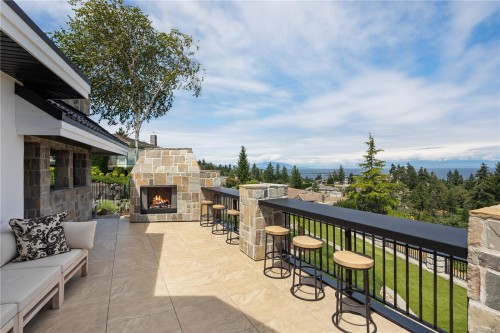 2230 Chelsea Pl, Nanoose Bay, BC 