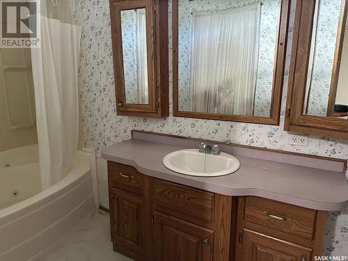 230 Main Street, Bienfait, SK 