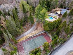 48 Ch. du Geai-Bleu  Saint-Sauveur, QC J0R 1R1