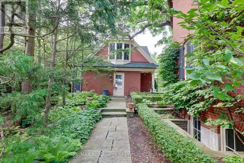 350 King Street, Oakville (Oo Old Oakville), ON - Outdoor