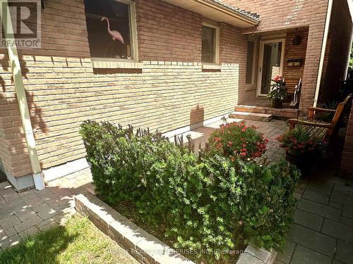 4425 Sawmill Valley Drive, Mississauga, ON - Outdoor With Exterior