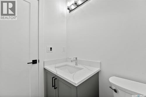 429 Eldorado Street, Warman, SK - Indoor Photo Showing Bathroom