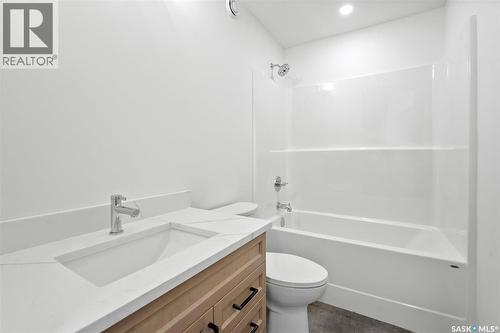 423 Eldorado Street, Warman, SK - Indoor Photo Showing Bathroom