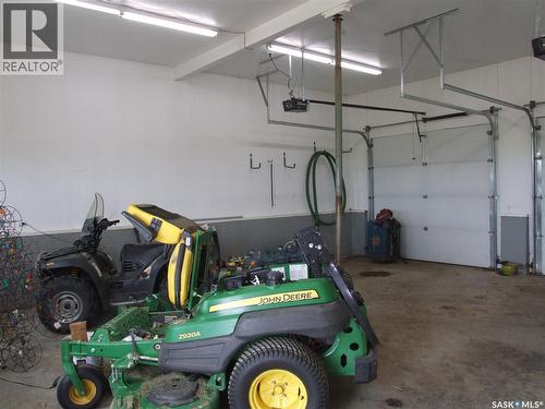 Fitzpatrick Acreage, Eatonia, SK - Indoor Photo Showing Garage