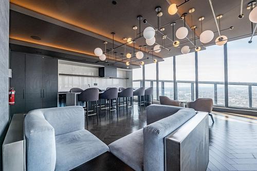 Cafétéria - 2203-1288 Rue St-Antoine O., Montréal (Ville-Marie), QC - Indoor