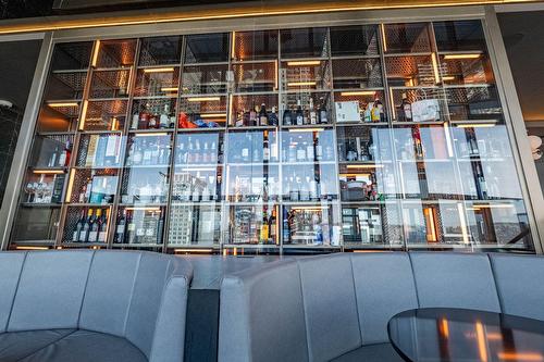 Cafétéria - 2203-1288 Rue St-Antoine O., Montréal (Ville-Marie), QC - Indoor