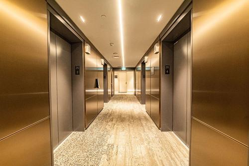 Ascenseur - 2203-1288 Rue St-Antoine O., Montréal (Ville-Marie), QC - Indoor Photo Showing Other Room