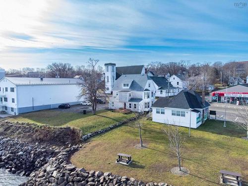 108 Montague Row, Digby, NS 