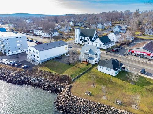 108 Montague Row, Digby, NS 