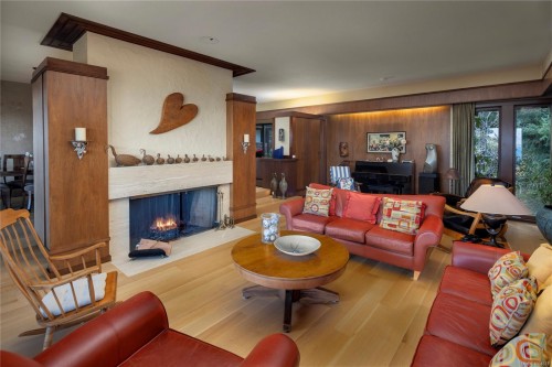 1996 Ferndale Rd, Saanich, BC 