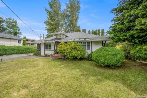 1180 Willemar Ave, Courtenay, BC 