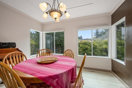 1180 Willemar Ave, Courtenay, BC 