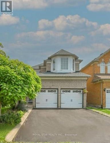 10 NARROW VALLEY CRESCENT  Brampton, ON L6R 2M6