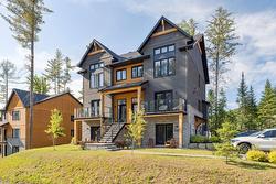 567 Rue Charlie-Forbell  Mont-Tremblant, QC J8E 2M4