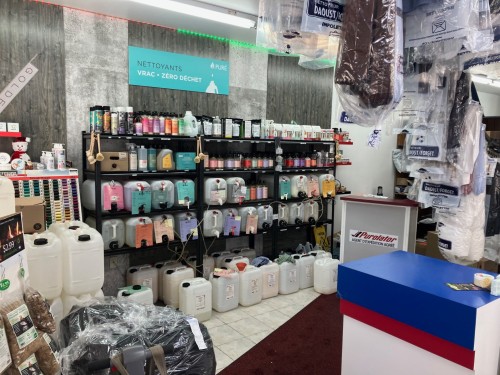 Commerce - 409 Rue Maurais, La Pocatière, QC - Indoor