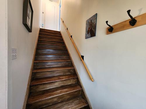 Escalier - 665 Rue Castelnau, La Tuque, QC - Indoor Photo Showing Other Room