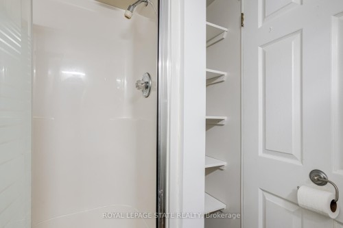 15 Empress Avenue, Hamilton, ON 