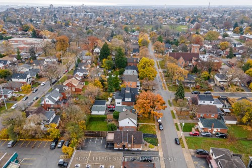 15 Empress Avenue, Hamilton, ON 