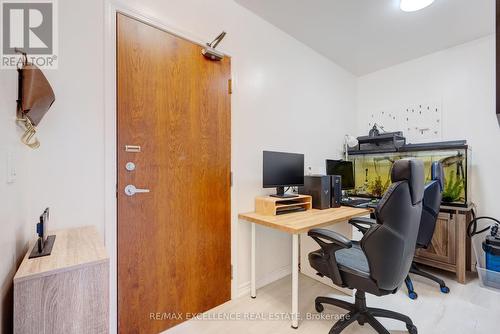 Gv202 - 320 City  Centre Drive, Mississauga, ON - Indoor Photo Showing Office