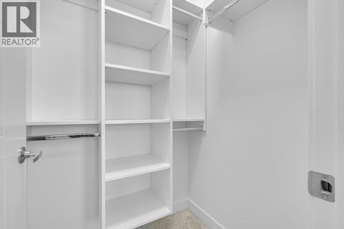 5300 Main Street Unit# 118, Kelowna, BC - Indoor With Storage