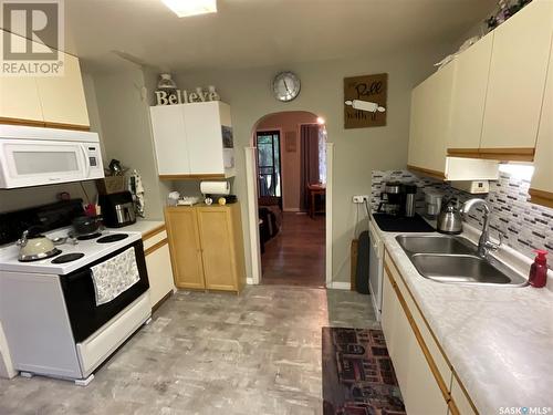 117 First Street E, Invergordon Rm No. 430, SK - Indoor Photo Showing Kitchen With Double Sink