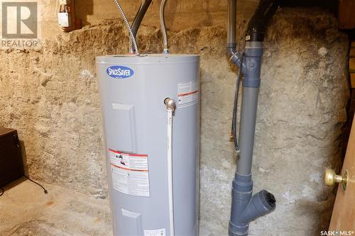 48 2Nd Avenue E, Lafleche, SK - Indoor Photo Showing Basement
