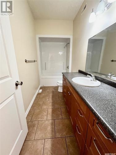 4 211 20Th Street W, Prince Albert, SK - Indoor Photo Showing Bathroom