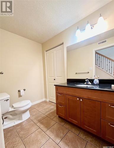 4 211 20Th Street W, Prince Albert, SK - Indoor Photo Showing Bathroom