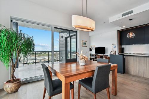 Salle à manger - 2105-2835 Av. Du Cosmodôme, Laval (Chomedey), QC - Indoor Photo Showing Dining Room